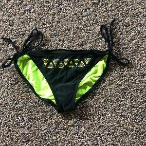 Xhilaration bikini bottom - small